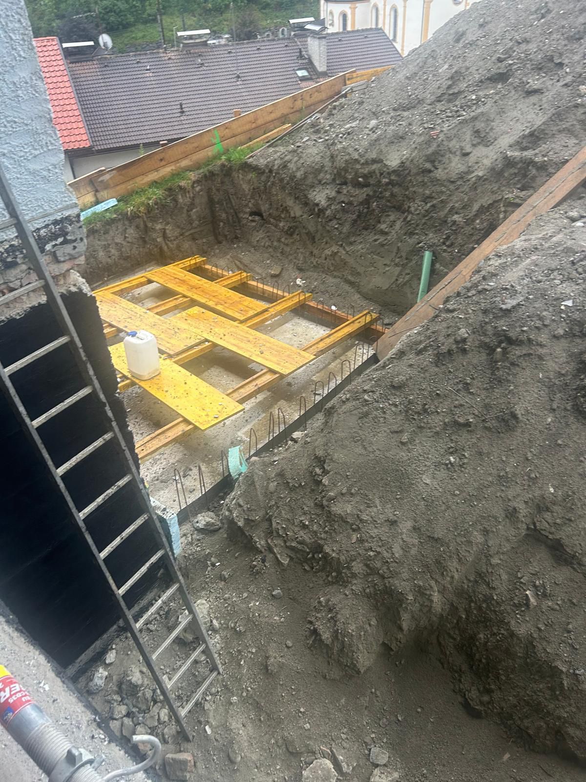 Iskop kanala za instalacije